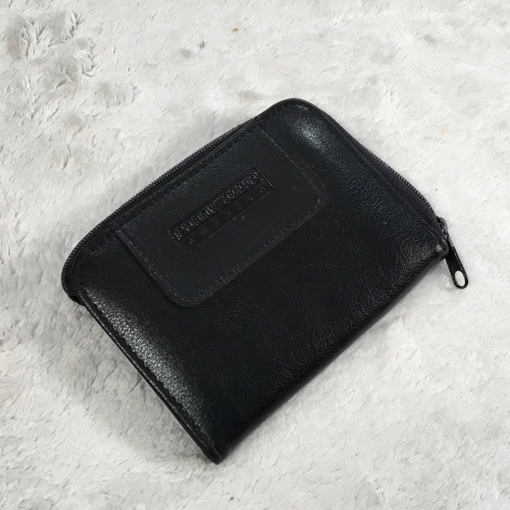 Perry Ellis ID holder with zipper